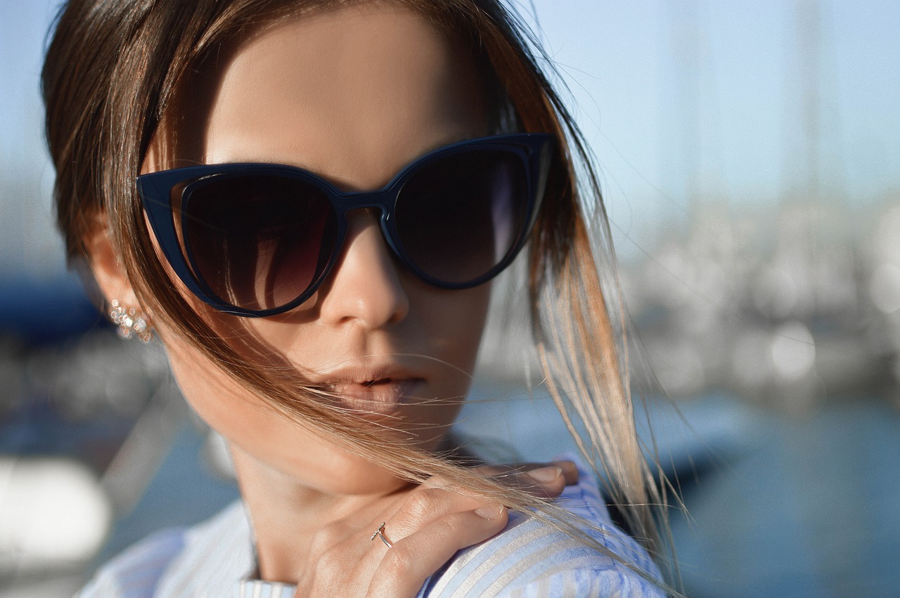 entdecken sie die neuesten trends und zeitlosen klassiker in der welt der mode. lassen sie sich von unserem fashion-guide inspirieren und finden sie ihren eigenen, einzigartigen stil.