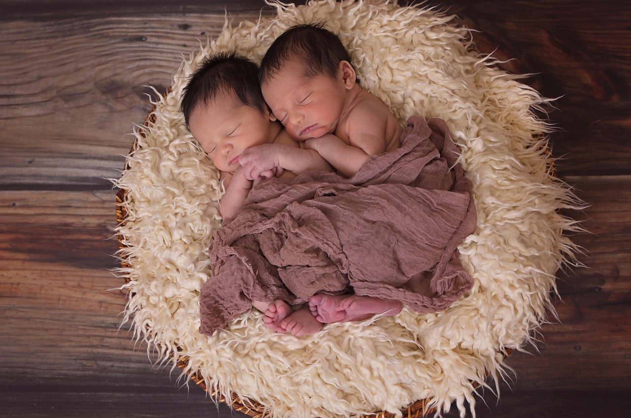 Babys erste Weihnachten: Tipps für unvergessliche Erinnerungen